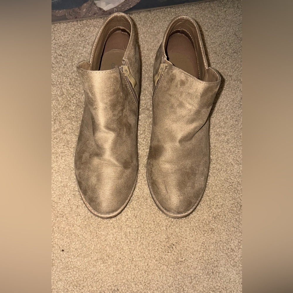 Women's Tan Ankle Boots